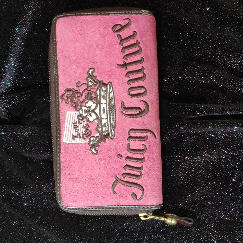 Juicy Couture y2k Vintage Pink Velour Crown Large Wallet